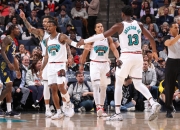 开云体育登录-凯尔特人B队鏖战猛龙，浓眉关键制胜