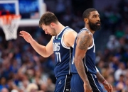 开云体育app-关于爵士两分力克独行侠，主场助力胜利的信息