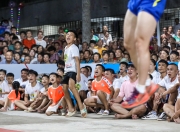 开云体育app-比赛中的精彩瞬间引起球迷们热烈讨论的简单介绍