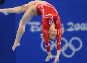 开云平台-欧冠淘汰赛之夜，加克波的星光，照亮安菲尔德的传奇之路