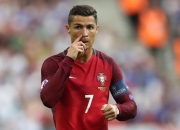 开云体育下载-赛道上的绝对主宰，维斯塔潘与红牛车队的完美胜利