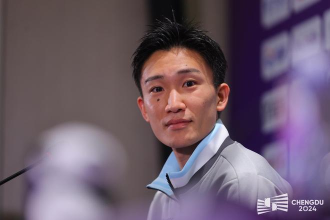 关于泰国羽毛球队力克印尼羽毛球队，桃田贤斗完成帽子戏法的信息