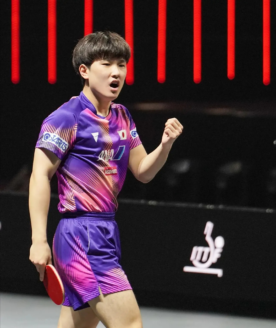 中国乒乓球队险胜波兰乒乓球队，张本智和惊艳世界的简单介绍