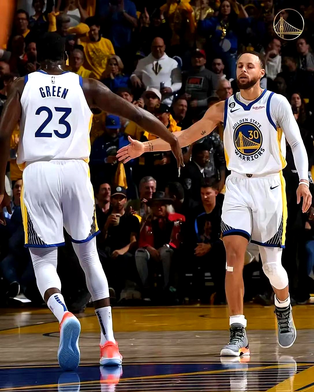 巴西男篮完胜中国男篮，库里关键制胜的简单介绍