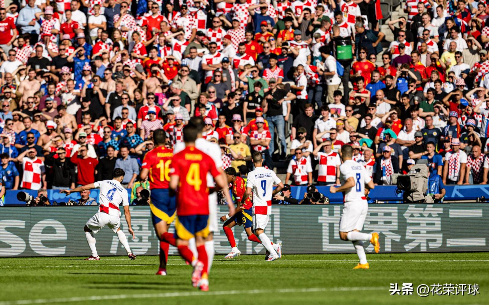 欧洲杯预选赛局面扑朔迷离，万众期待