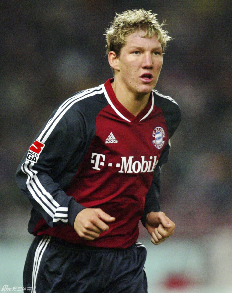 包含施魏因施泰格伤愈复出,将加盟拜仁德甲战的词条 包含施魏因施泰格伤愈复出,将加盟拜仁德甲战的词条