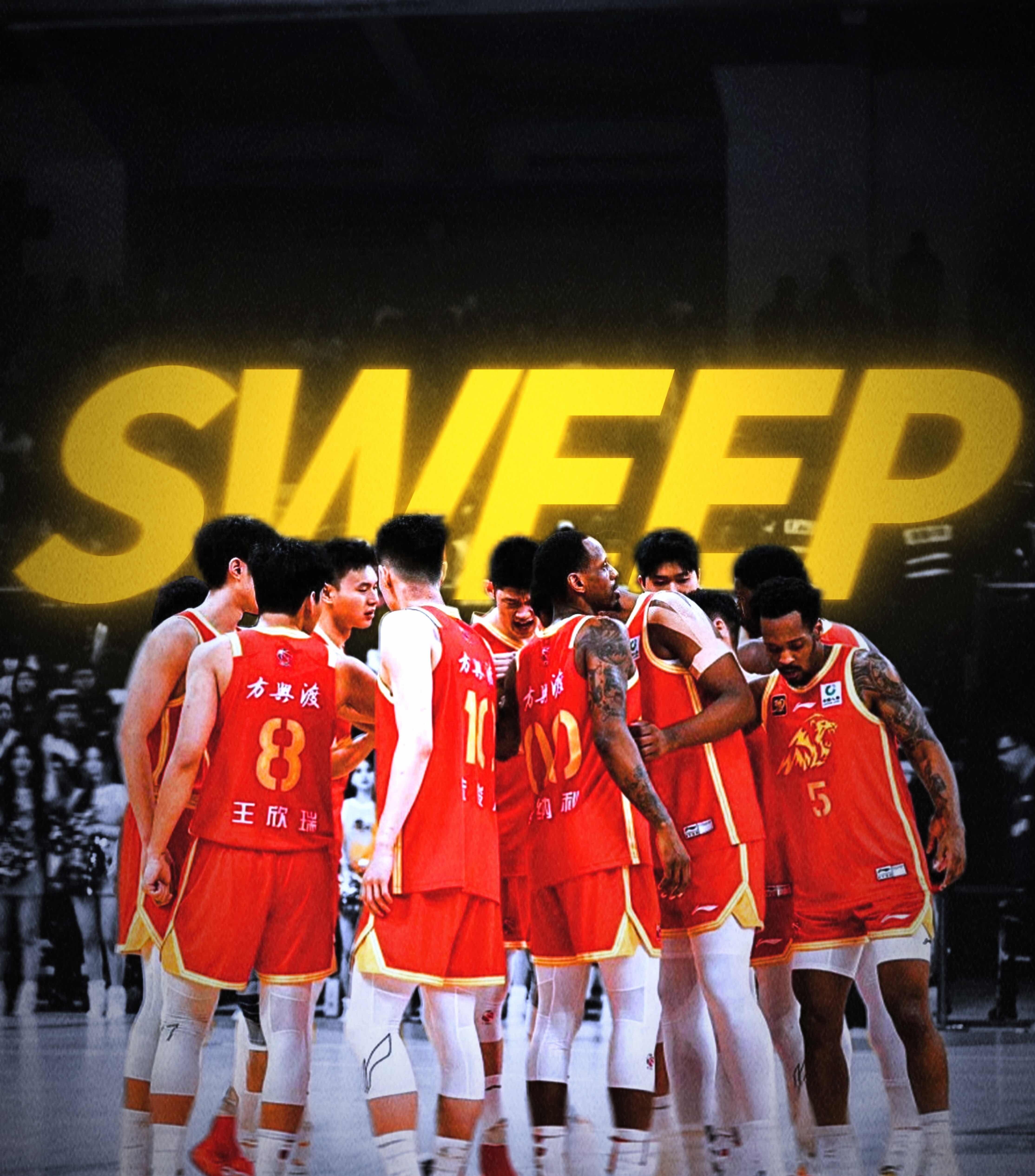 四川男篮稳扎稳打,全队团结取得成功 四川男篮稳扎稳打,全队团结取得成功