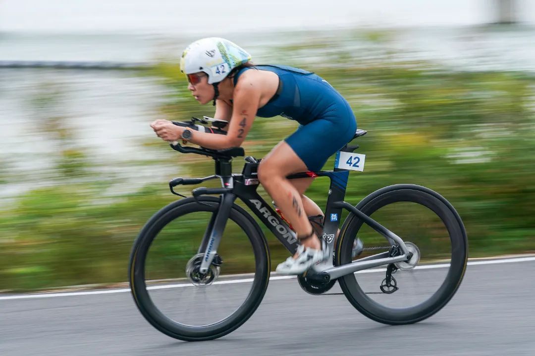瑞士选手夺得自行车比赛金牌的简单介绍