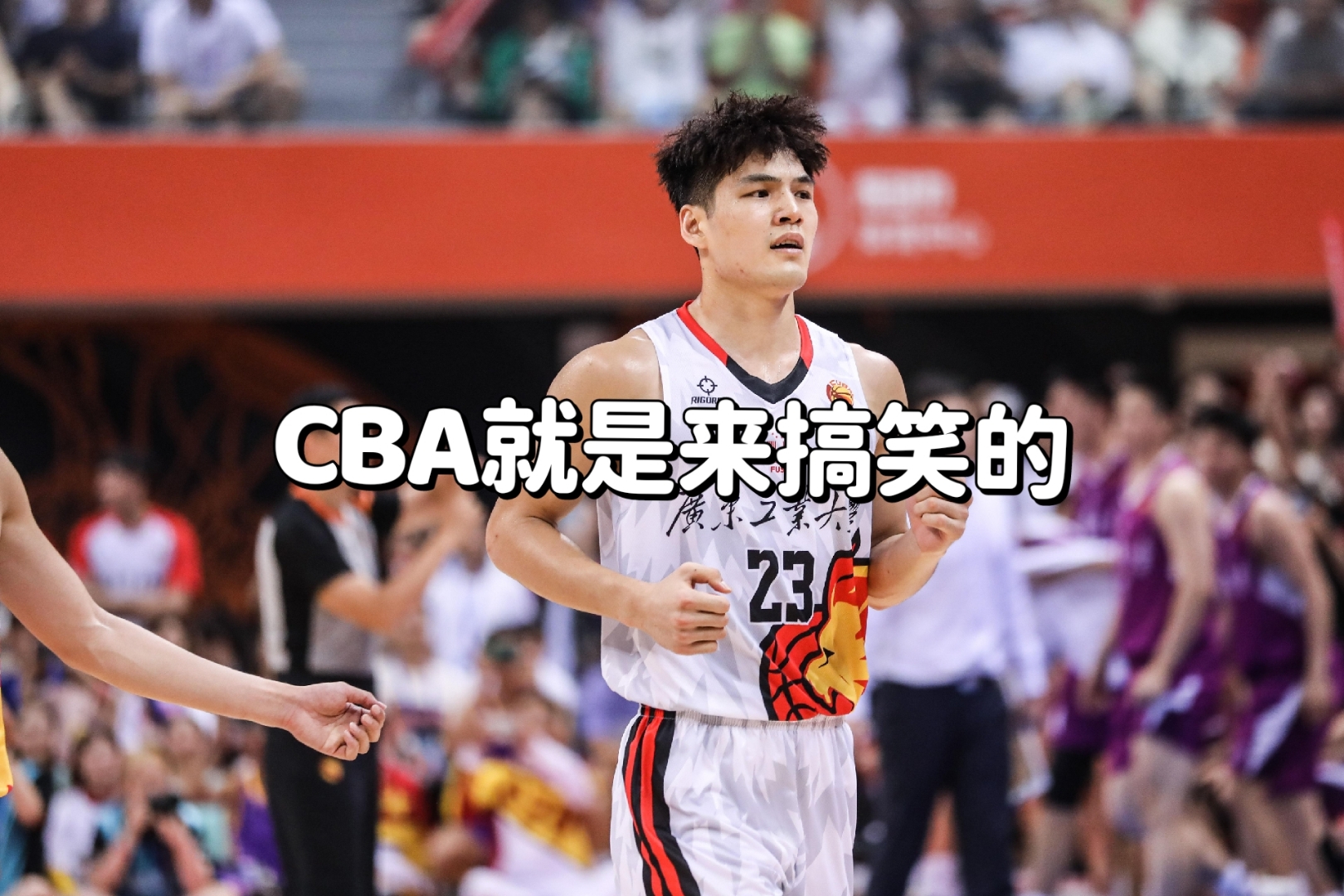 关于篮球赛场明星球员获赞助品牌的信息