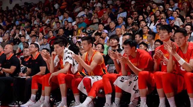 关于火箭逆转雄鹿，周琦扛起全队的信息