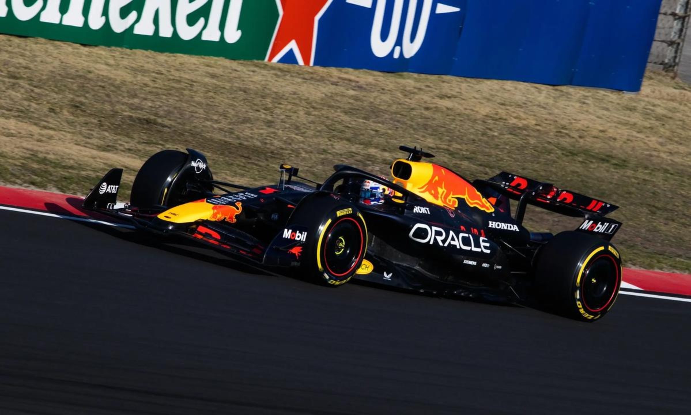 关于迈凯伦逆转法拉利，维斯塔潘扛起全队的信息