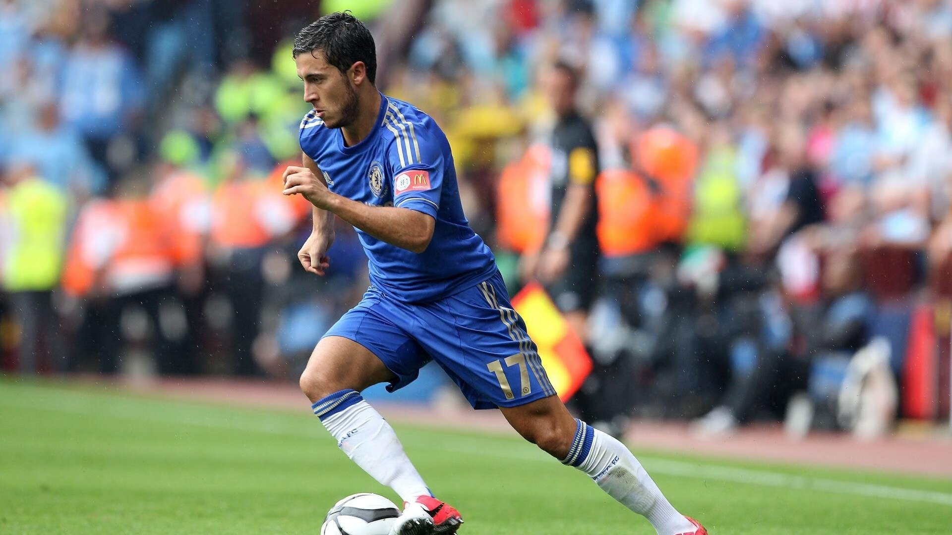 舞台越大越强！贝恩闪耀全场助鹈鹕力克山西队